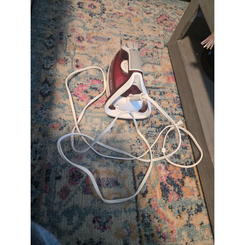 T-Fal Iron - Picture 2 of 5